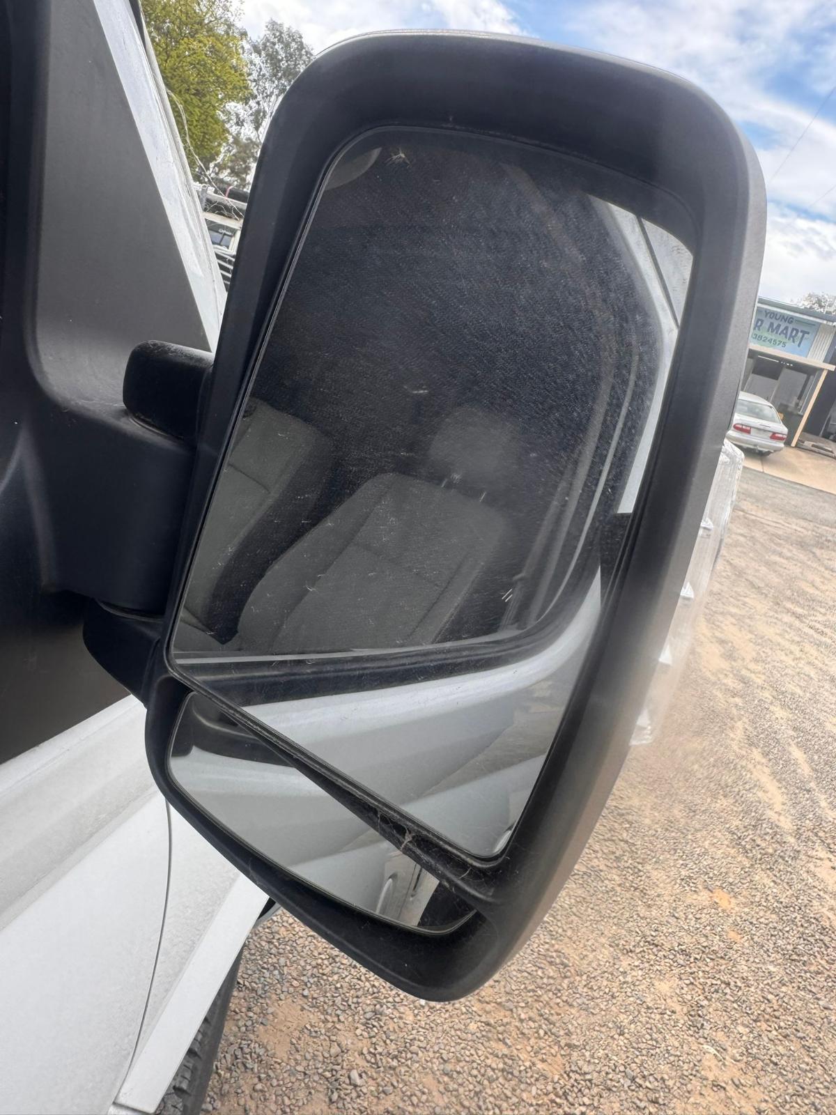 View Auto part Right Door Mirror Ldv V80 2023