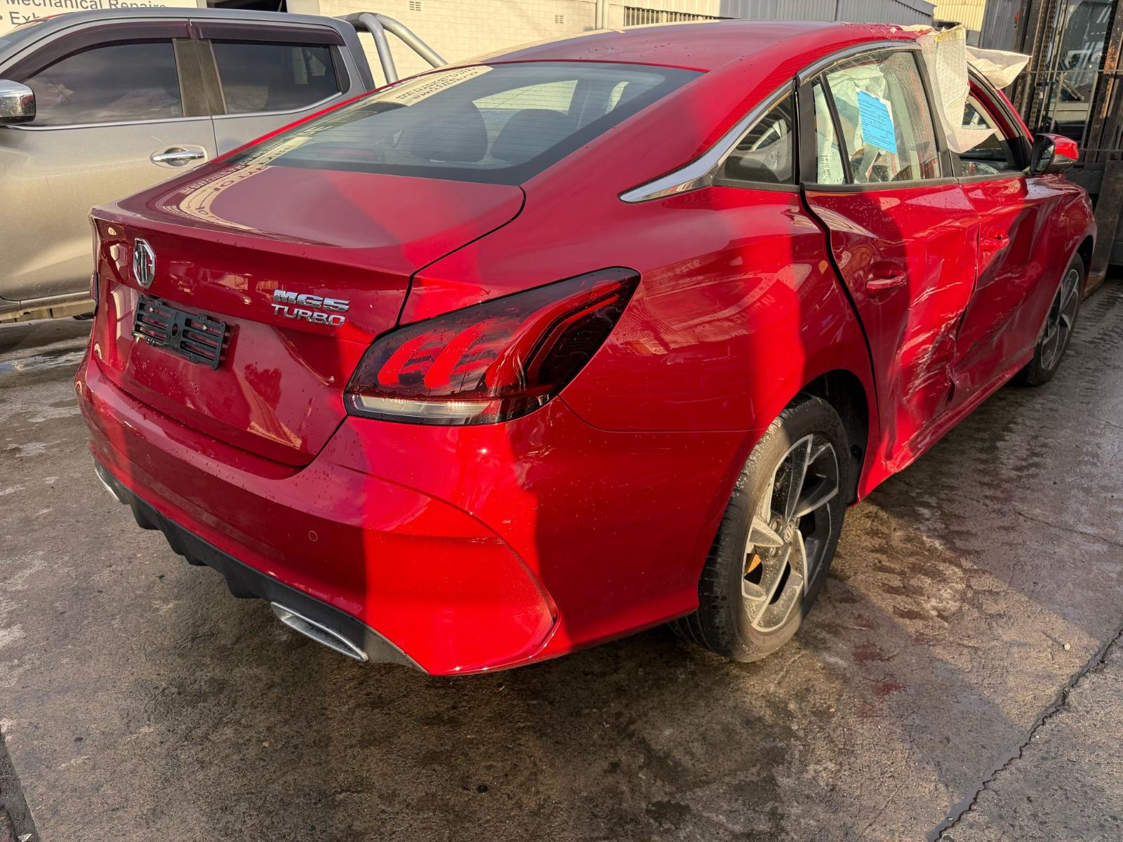 View Auto part Instrument Cluster Mg Mg5 2023