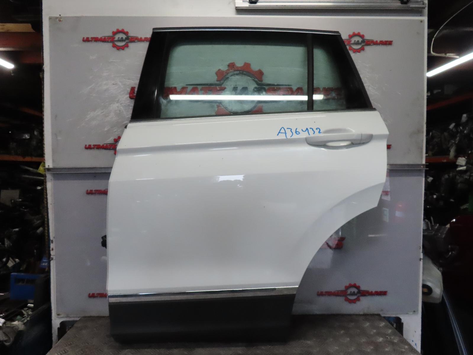 View Auto part Left Rear Door/Sliding Volkswagen Tiguan 2023