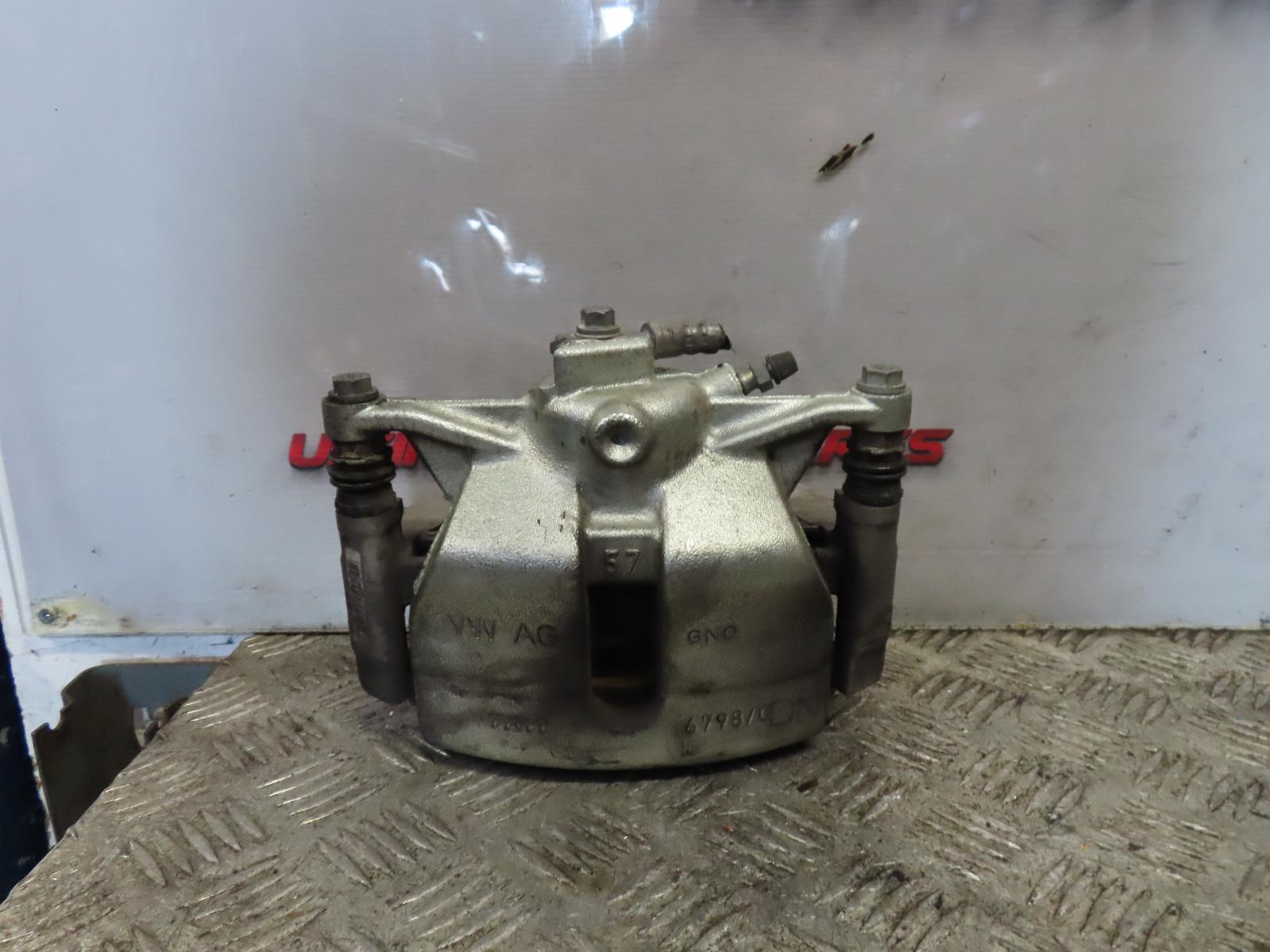View Auto part Caliper Volkswagen Tiguan 2023