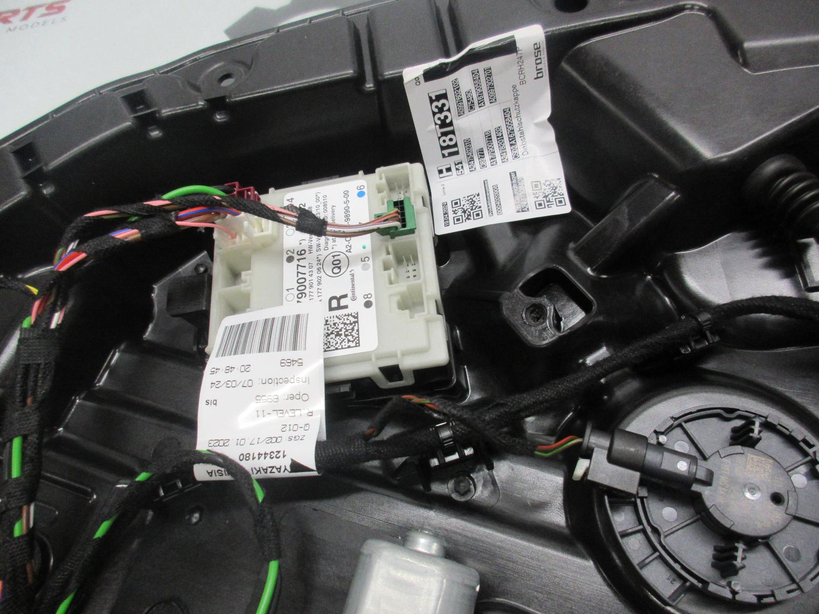 View Auto part Left Rear Wnd Reg/Motor Mercedes Gla Class 2024