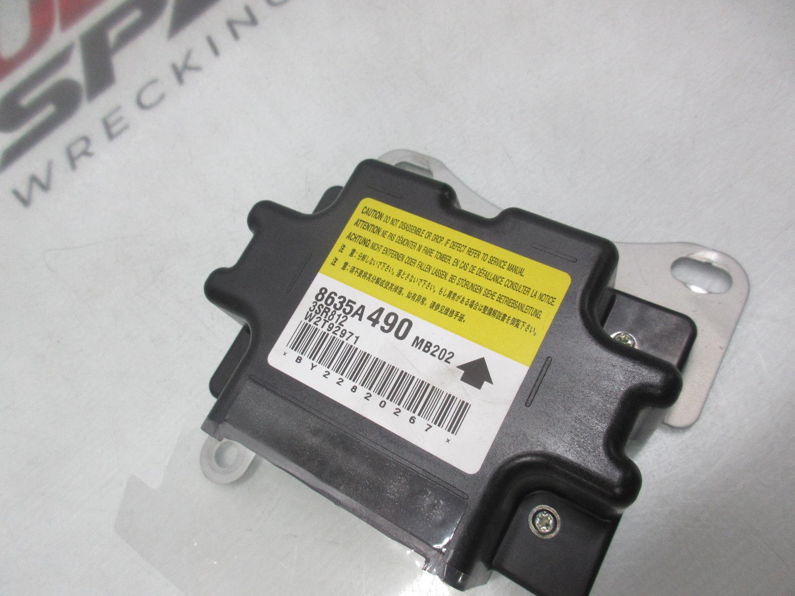 View Auto part Airbag Module/Sensor Mitsubishi Triton 2022