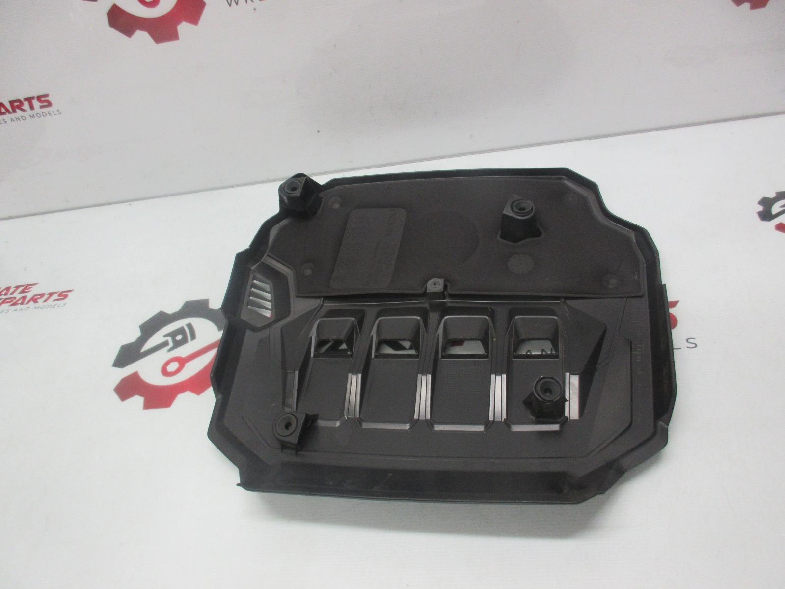View Auto part Engine Cover Skoda Octavia 2023