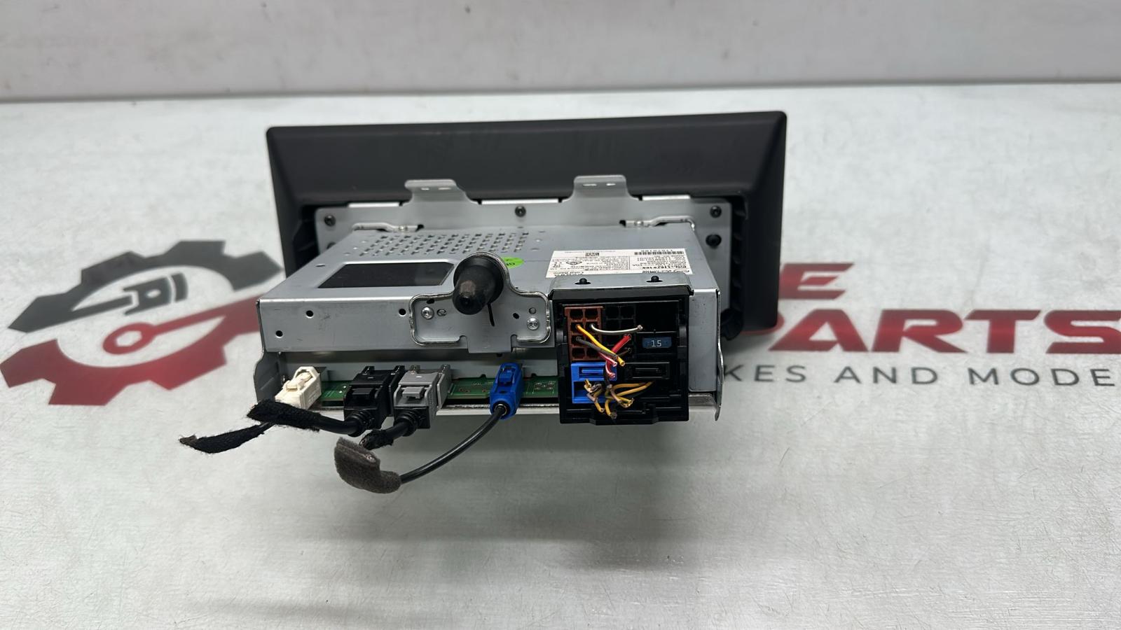 View Auto part Radio/Cd/Dvd/Sat/Tv Mg Mg5 2024