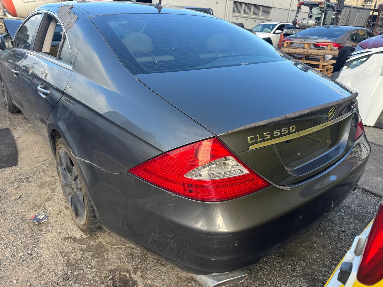 2010 Mercedes Cls Class Left Taillight View Auto part Left Taillight Mercedes Cls Class 2010