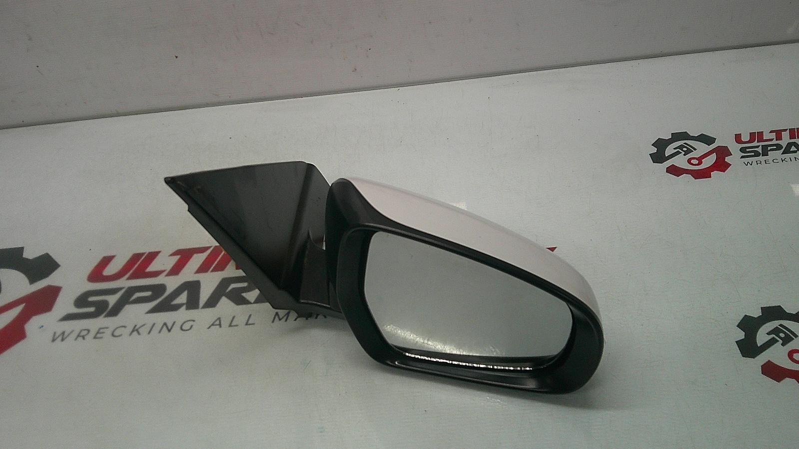 View Auto part Right Door Mirror Suzuki Vitara 2017