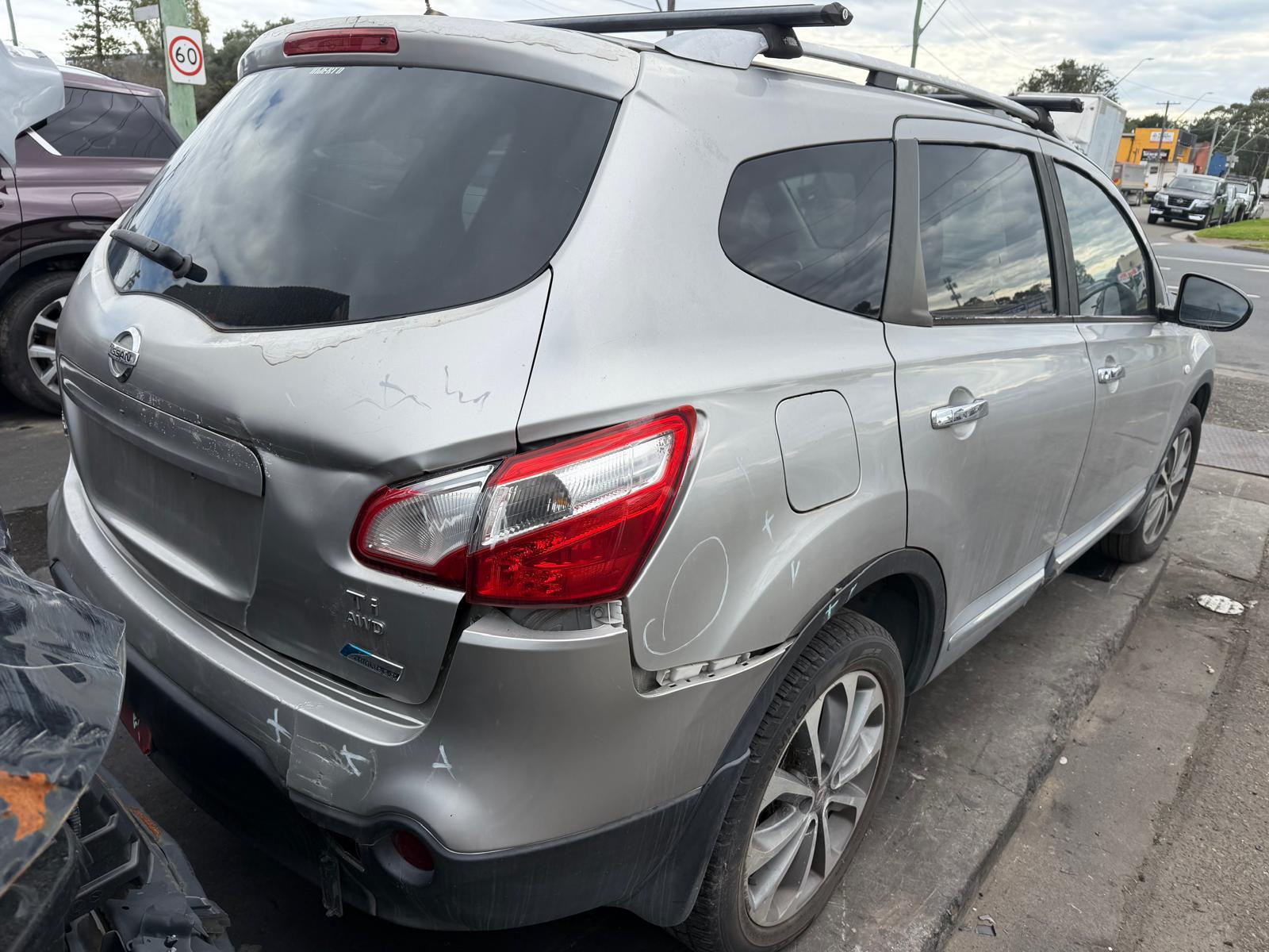 View Auto part Left Door Mirror Nissan Dualis 2010