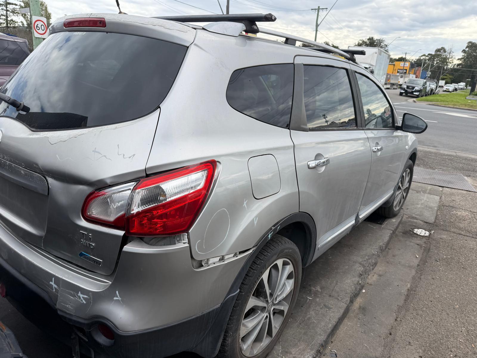 View Auto part Left Door Mirror Nissan Dualis 2010