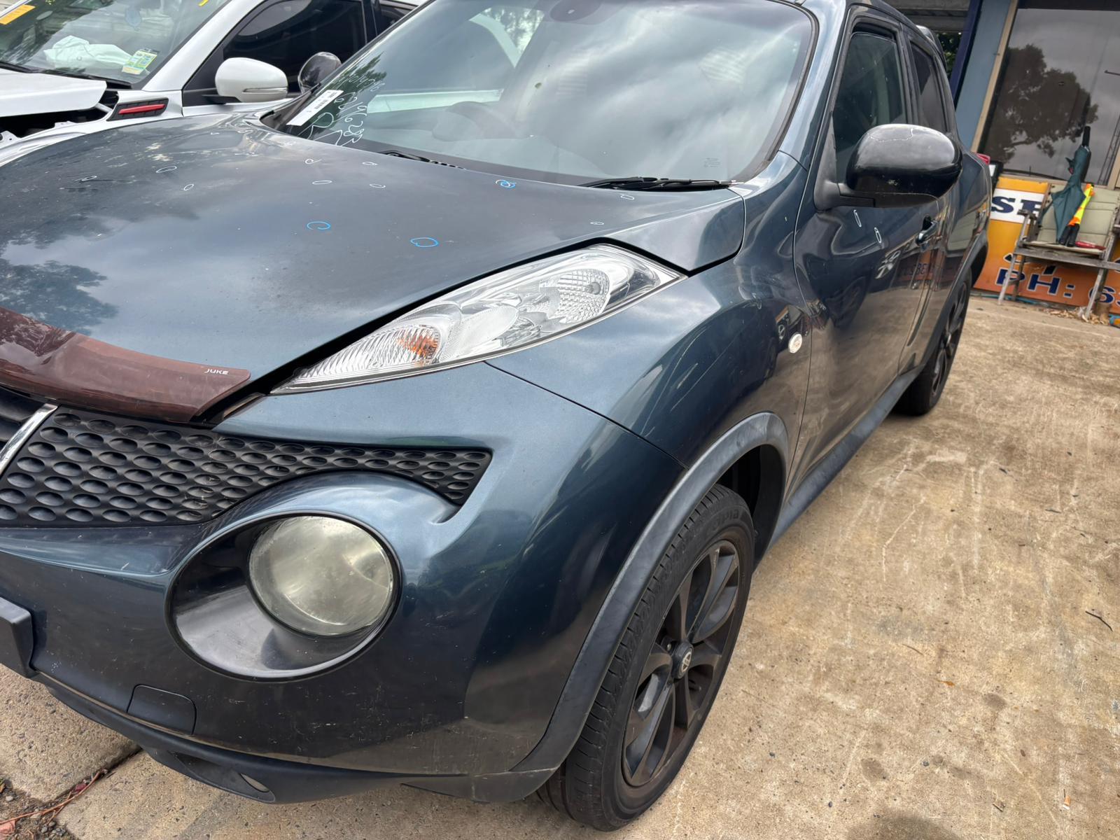 View Auto part Left Indicator/Fog/Side Nissan Juke 2014