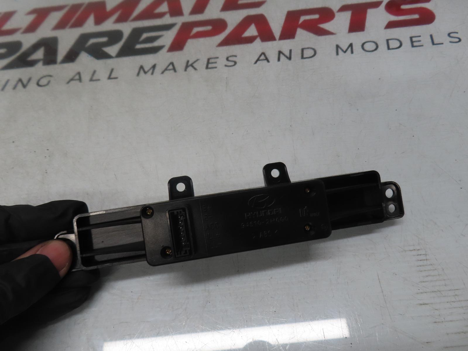 View Auto part Clock Hyundai Elantra 2007