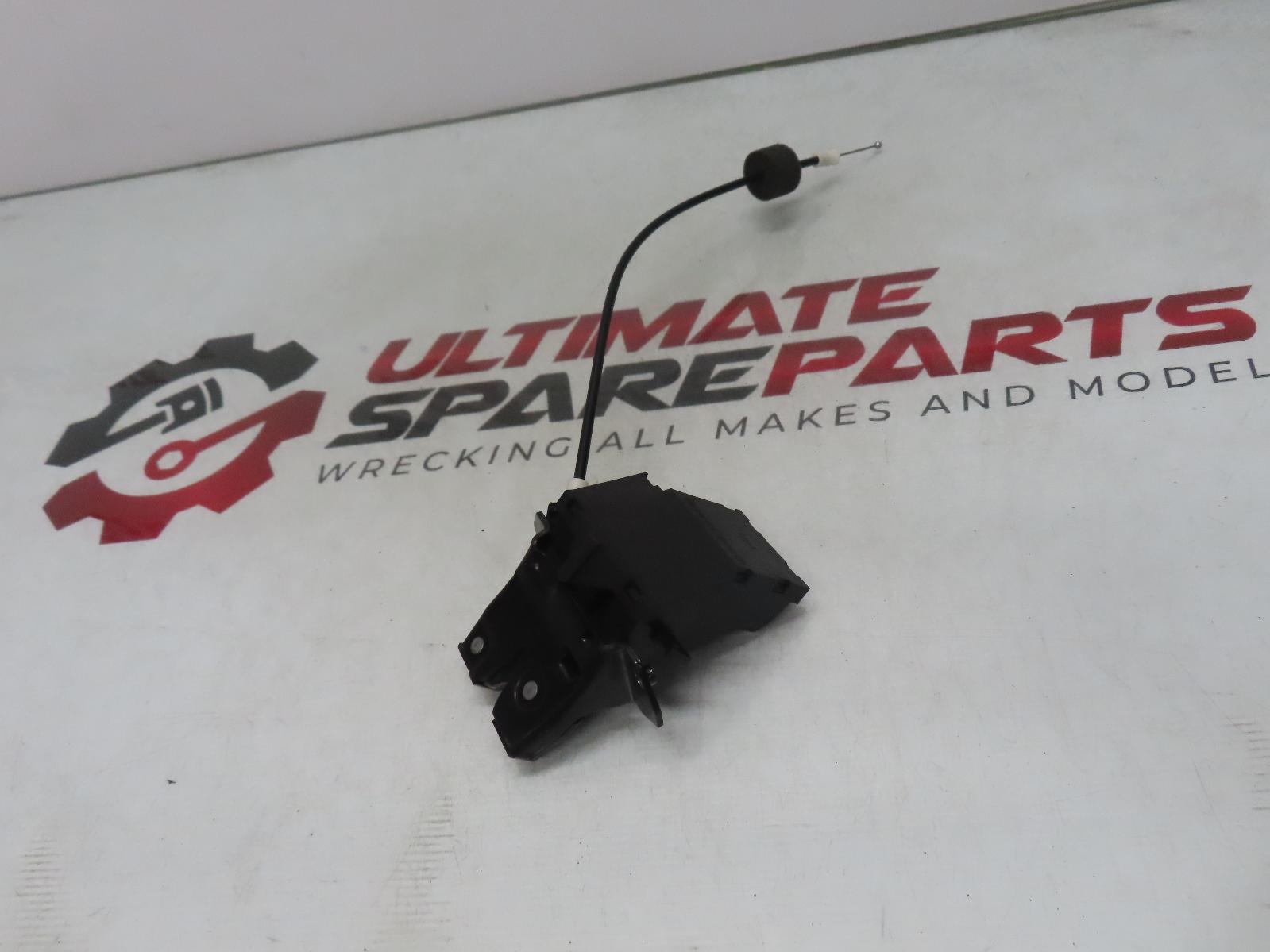 View Auto part Door/Boot/Gate Lock Mercedes Cls Class 2010