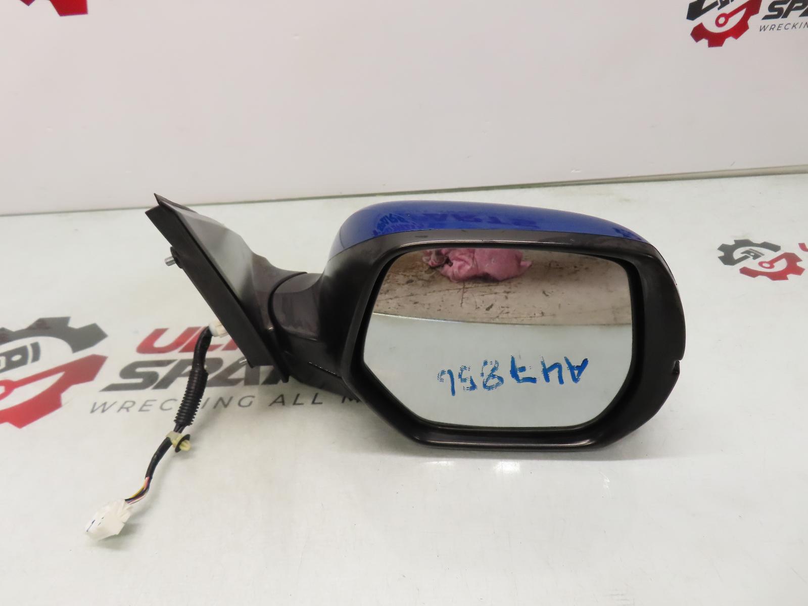 View Auto part Right Door Mirror Honda Crv 2016