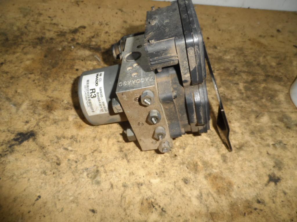 View Auto part Abs Pump/Modulator Kia Sportage 2012