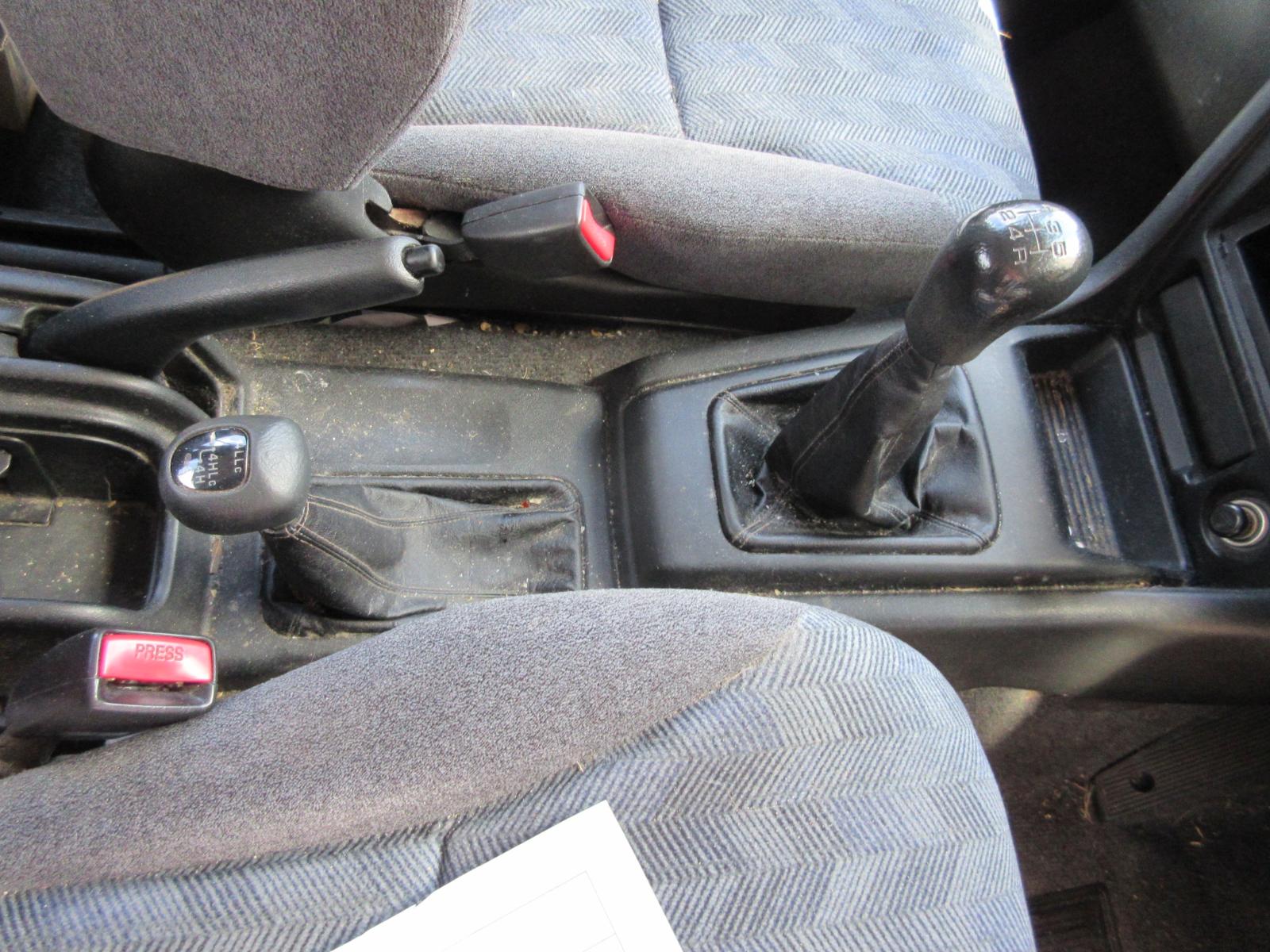 View Auto part Bonnet Mitsubishi Pajero 2001