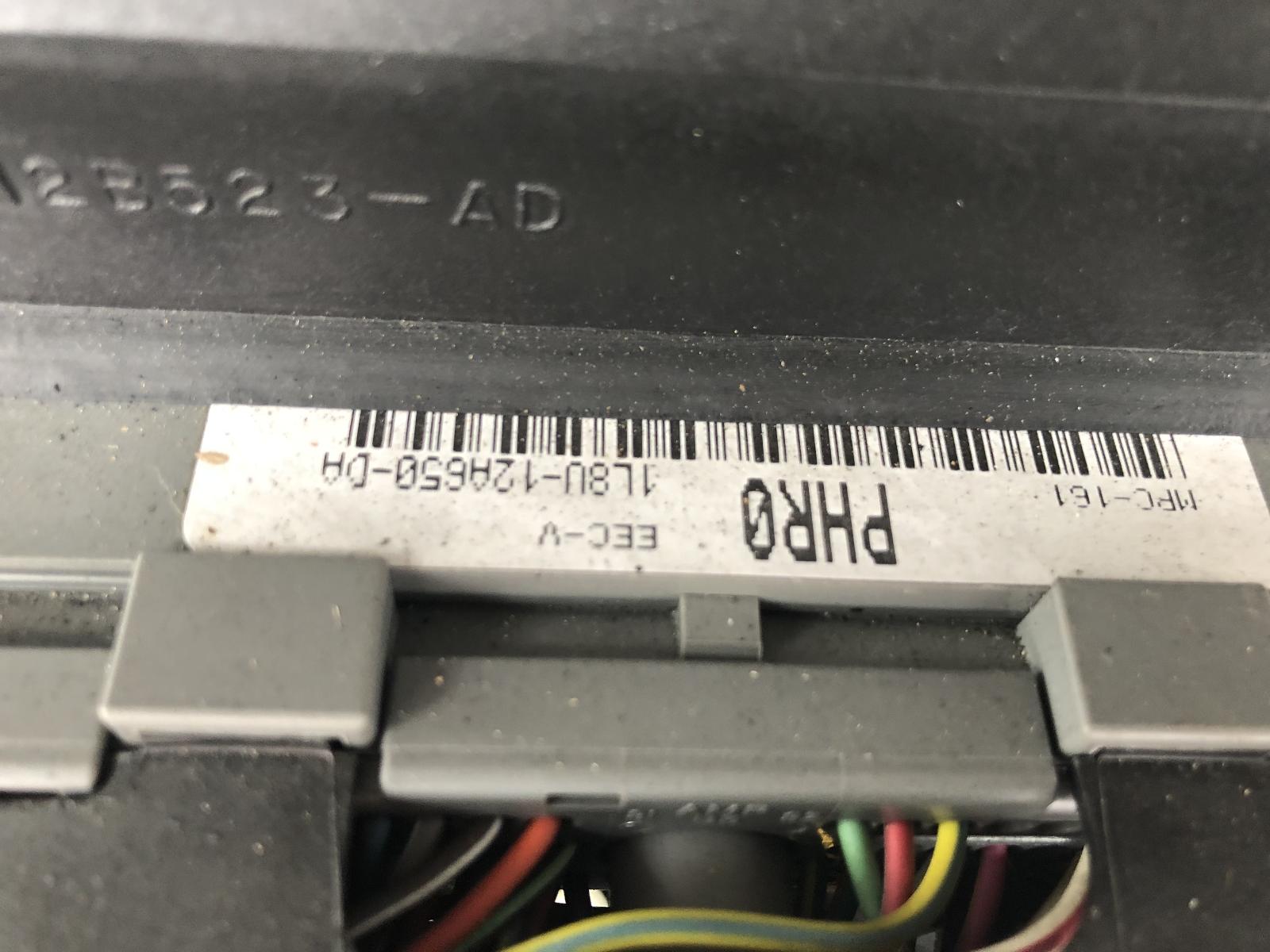 View Auto part Fan Mazda Tribute 2001