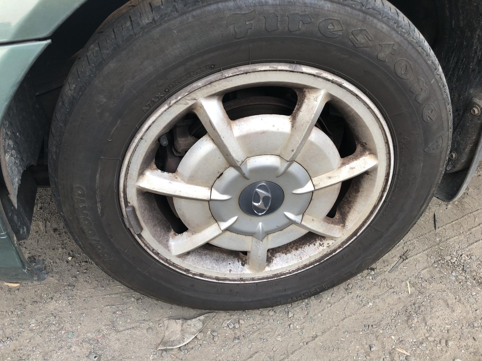 View Auto part Right Driveshaft Hyundai Elantra 2000