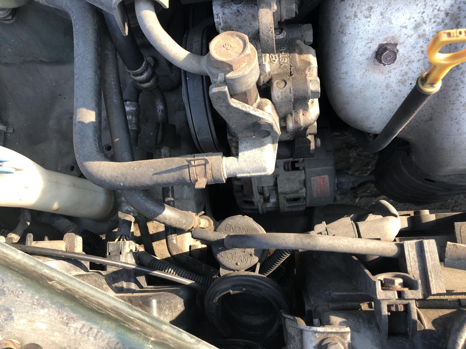 View Auto part Right Driveshaft Hyundai Elantra 2000