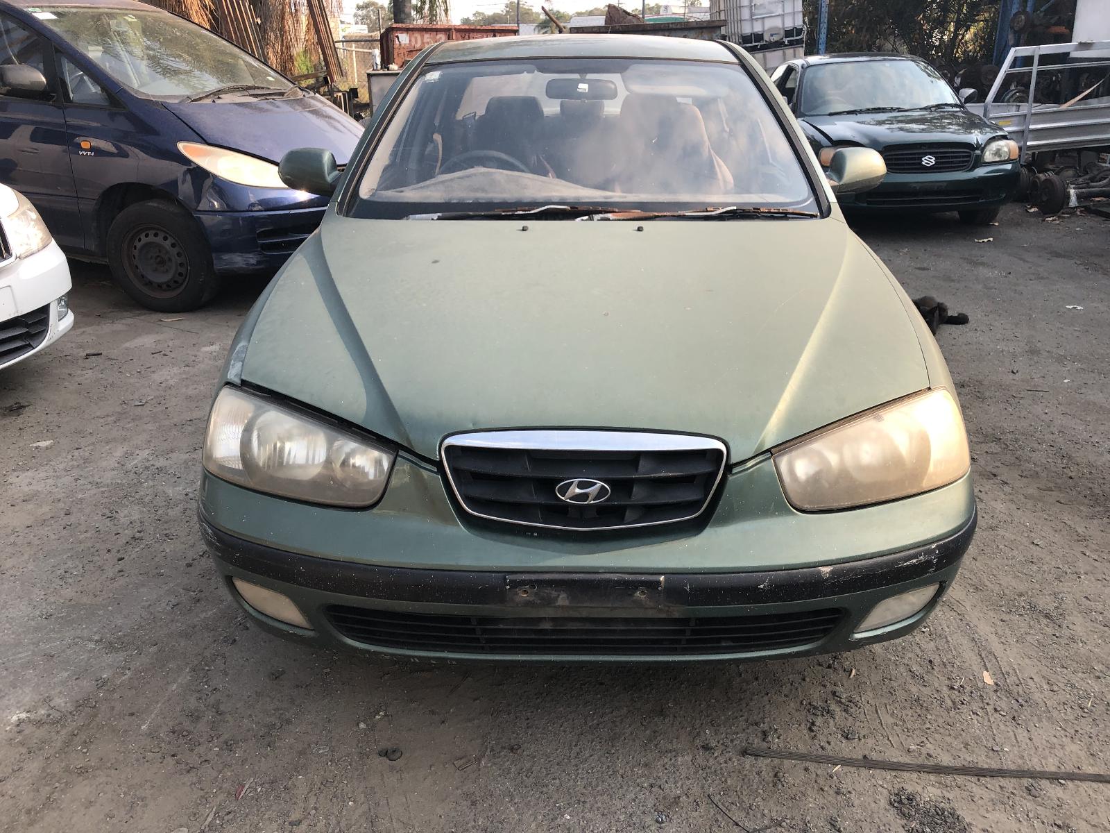 View Auto part Right Driveshaft Hyundai Elantra 2000