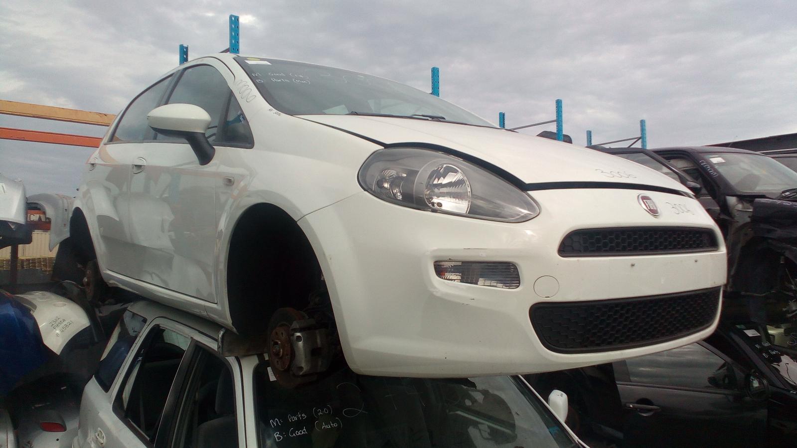 2014 Fiat Punto A/C Compressor View Auto part A/C Compressor Fiat Punto 2014