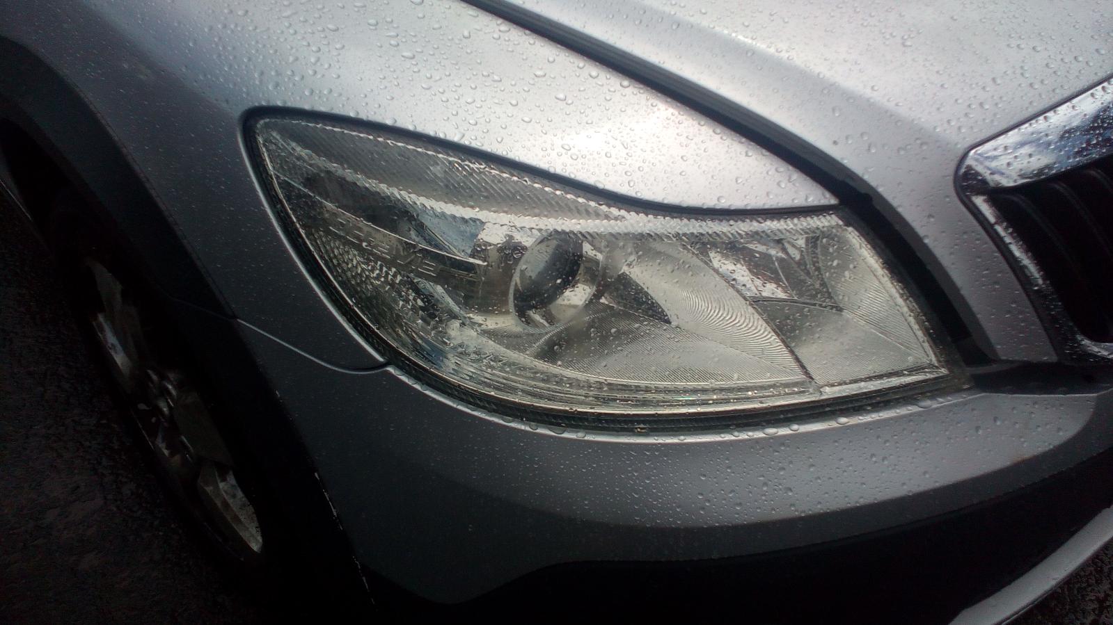 View Auto part Headrest Skoda Octavia 2011