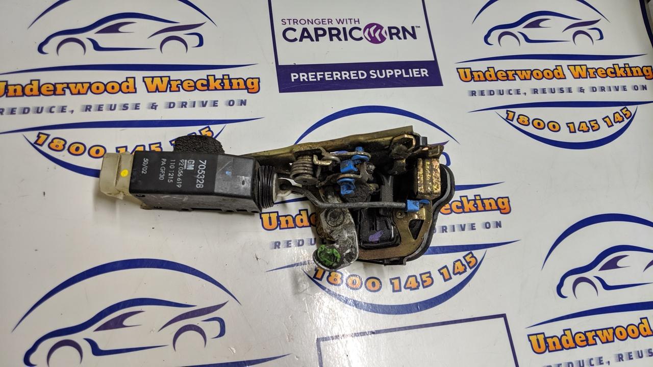 View Auto part Door/Boot/Gate Lock Holden Commodore 2003