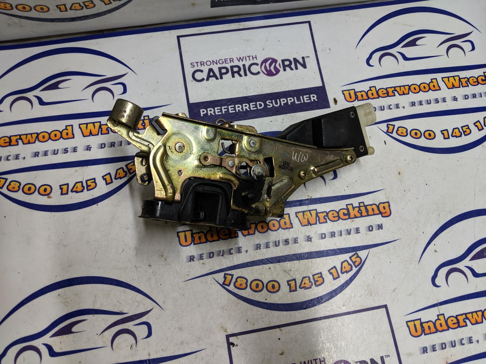 View Auto part Door/Boot/Gate Lock Holden Commodore 2005