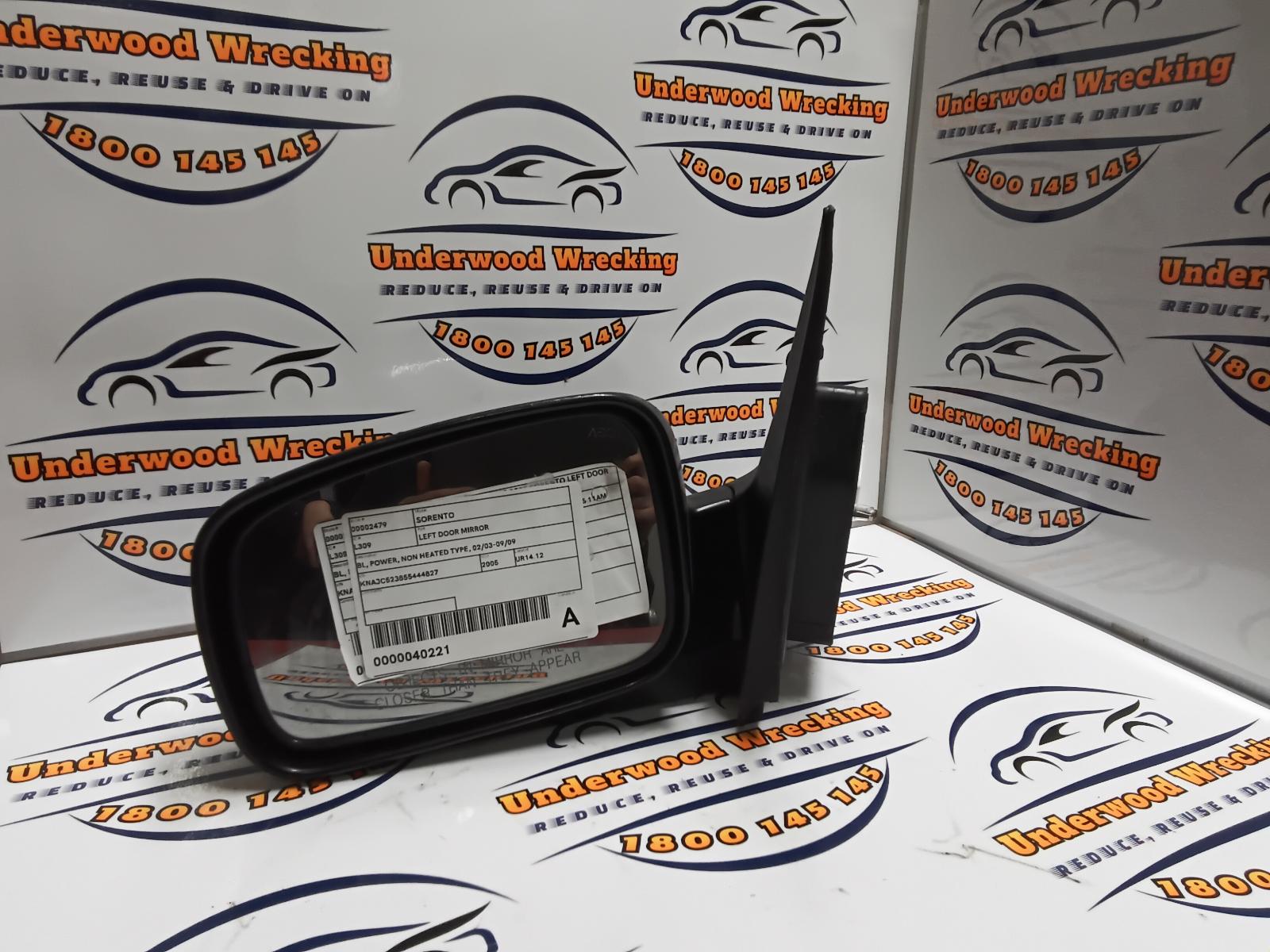 View Auto part Left Door Mirror Kia Sorento 2005