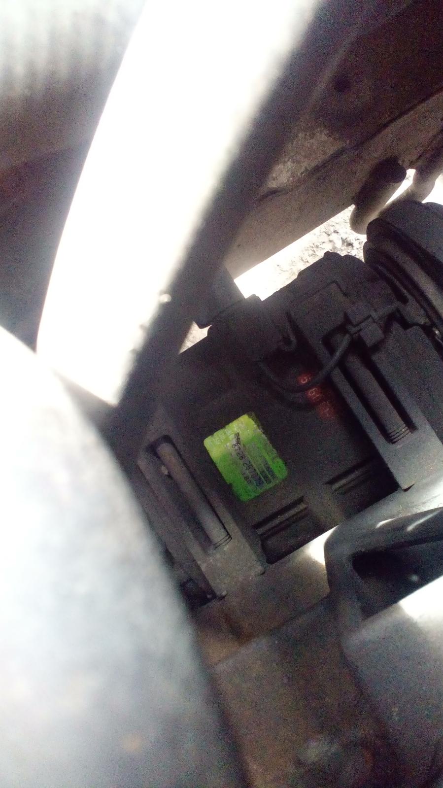 View Auto part Cargo Barrier Mitsubishi L300 1999