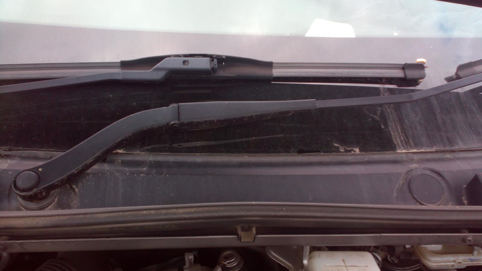 View Auto part Fuel Door / Filler Renault Trafic 2017