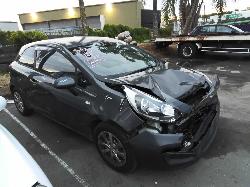 View Auto part Fuel Injector Kia Rio 2014