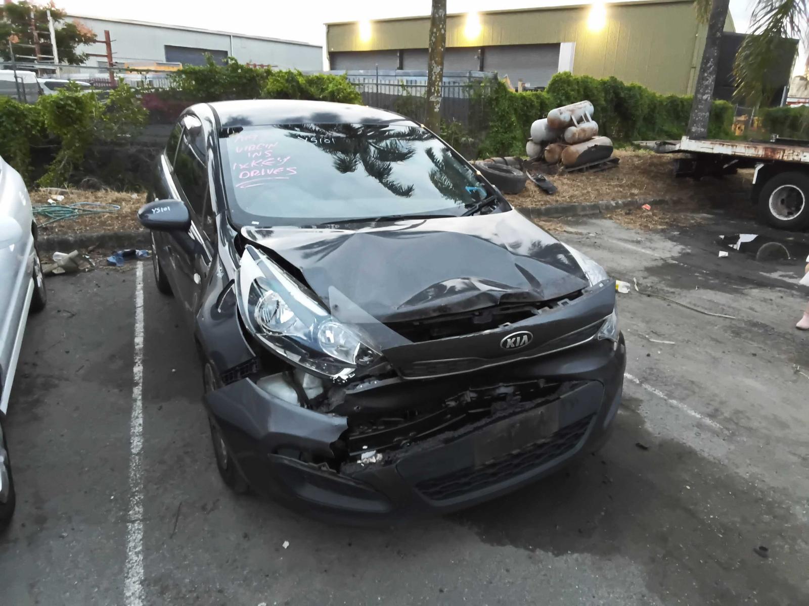 View Auto part Fuel Injector Kia Rio 2014