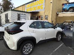 View Auto part Headrest Toyota Yaris Cross 2022