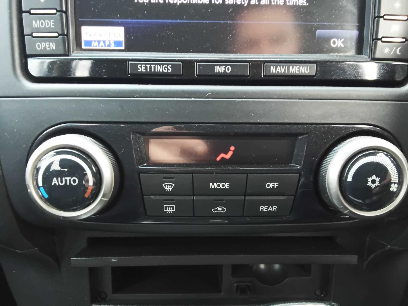View Auto part Fuse Box Mitsubishi Pajero 2014