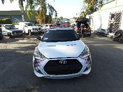 View Auto part Battery Terminal Hyundai Veloster 2014