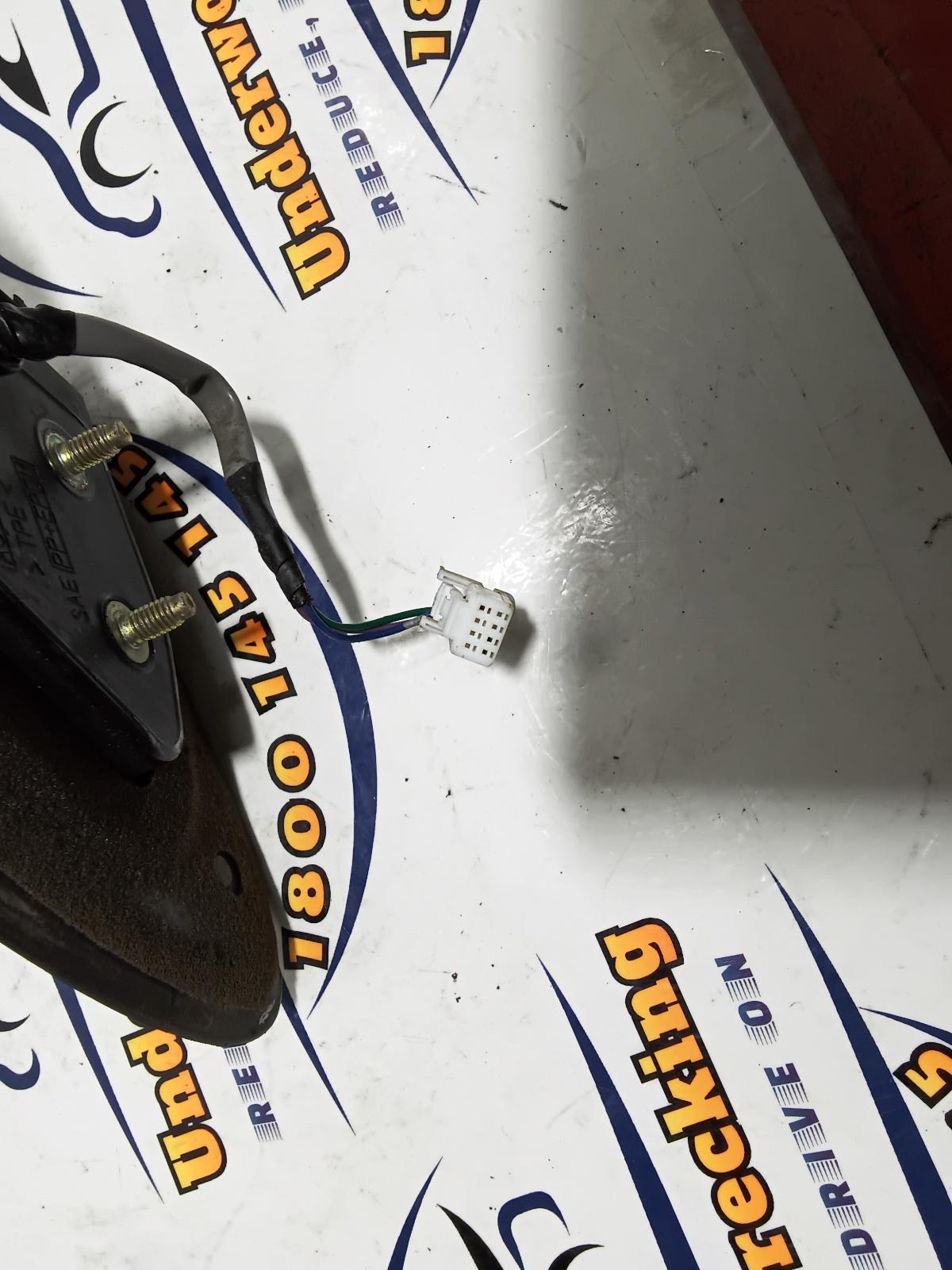 View Auto part Right Door Mirror Nissan Pulsar 2004