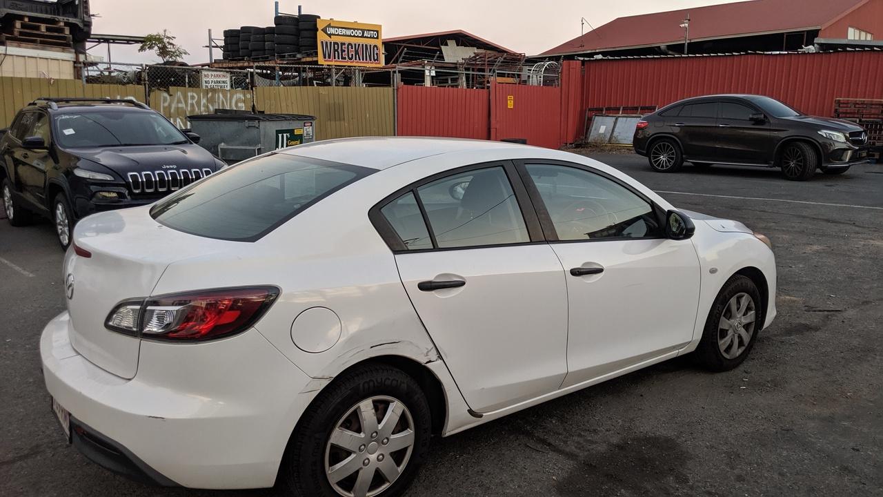 View Auto part Left Guard Mazda 3 2011