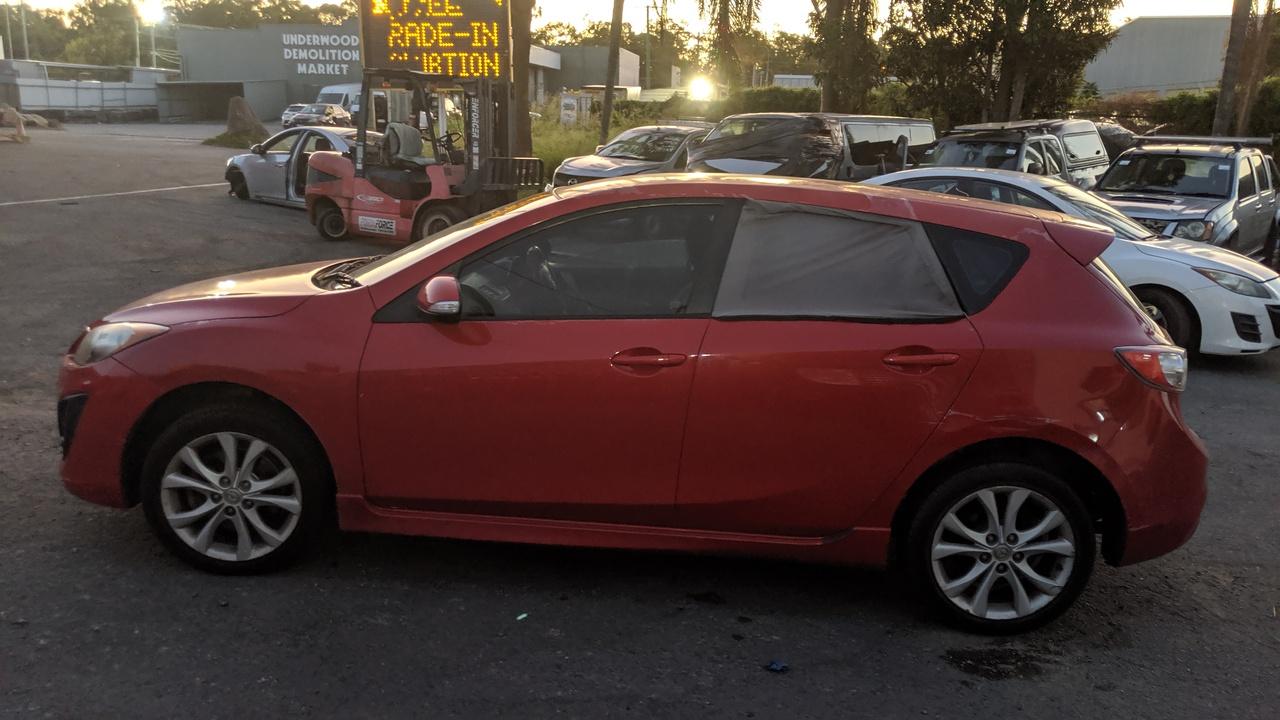 View Auto part Misc Switch/Relay Mazda 3 2011