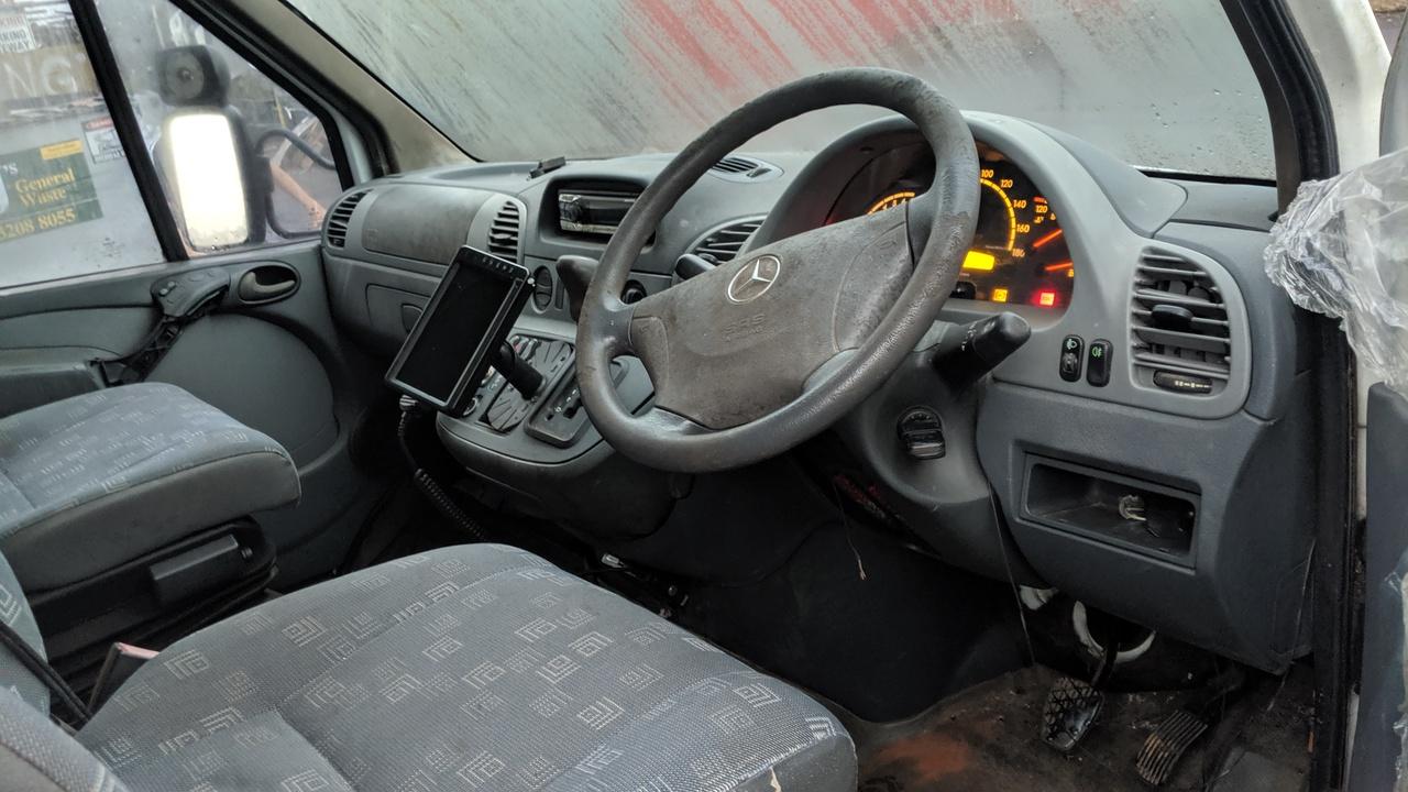 2005 Mercedes Sprinter Abs Pump/Modulator View Auto part Abs Pump/Modulator Mercedes Sprinter 2005