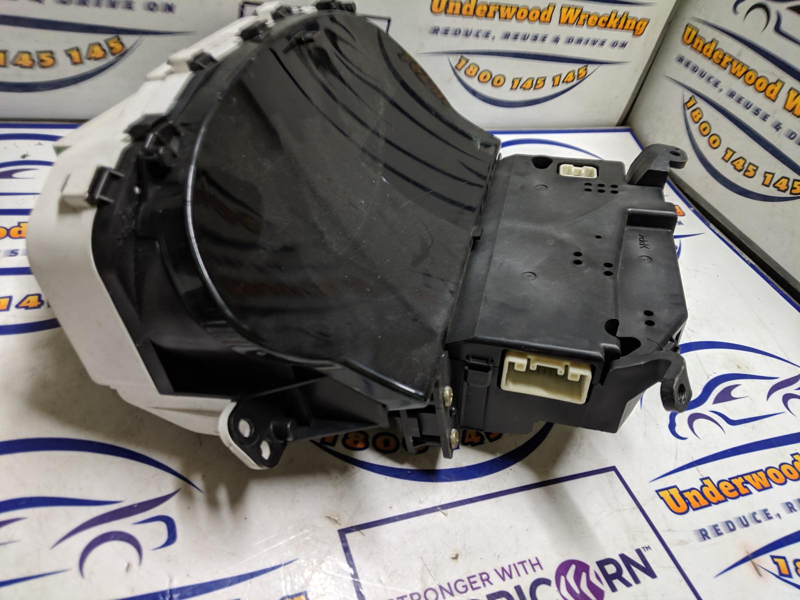 View Auto part Instrument Cluster Toyota Echo 2003