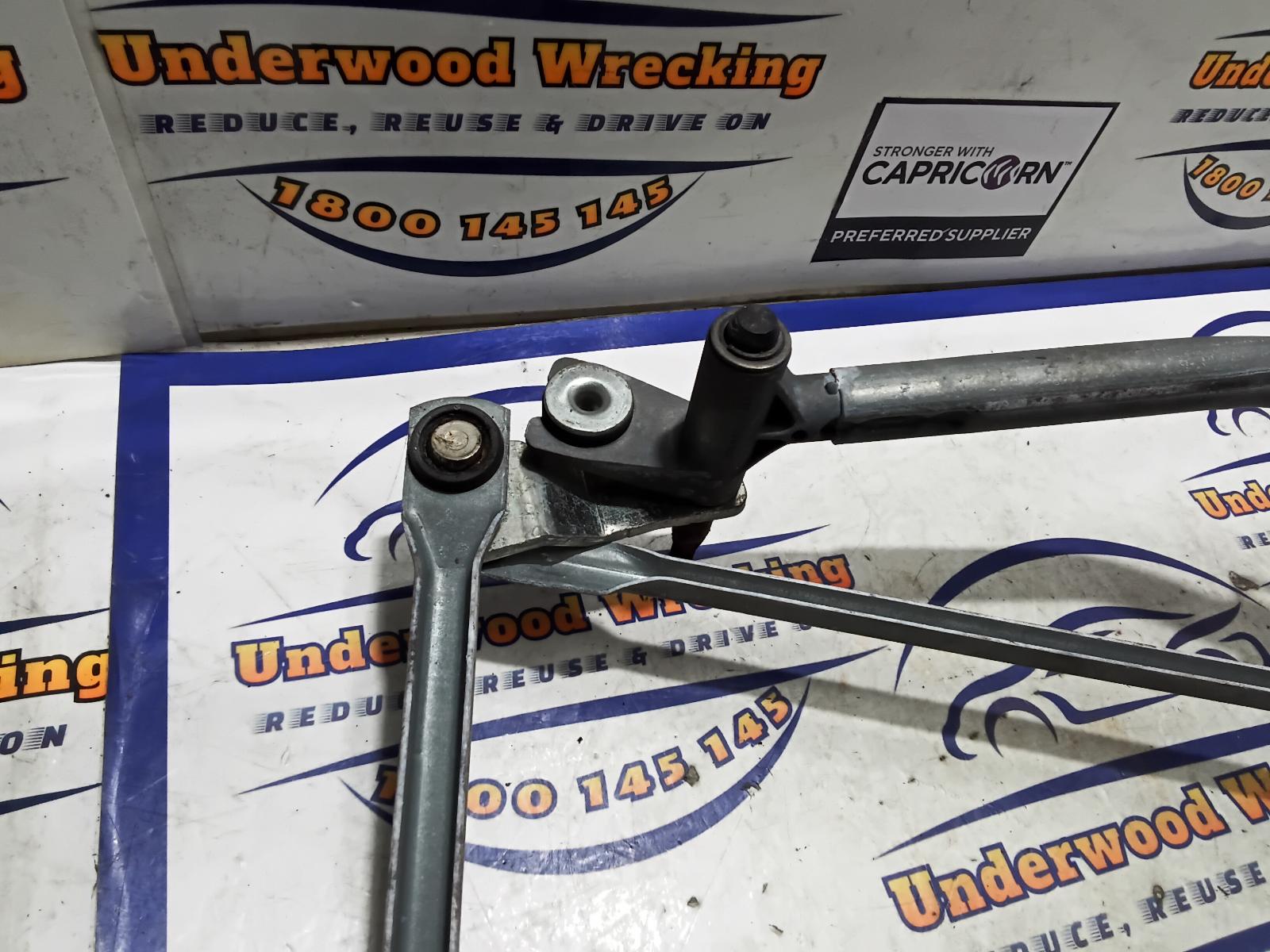 2014 Fiat Punto Wiper Linkage View Auto part Wiper Linkage Fiat Punto 2014