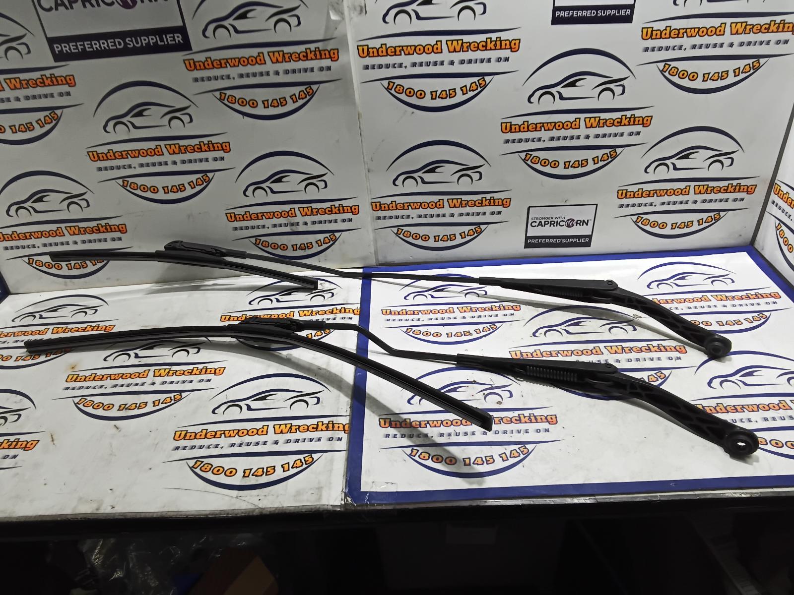 View Auto part Wiper Arm Fiat Punto 2014