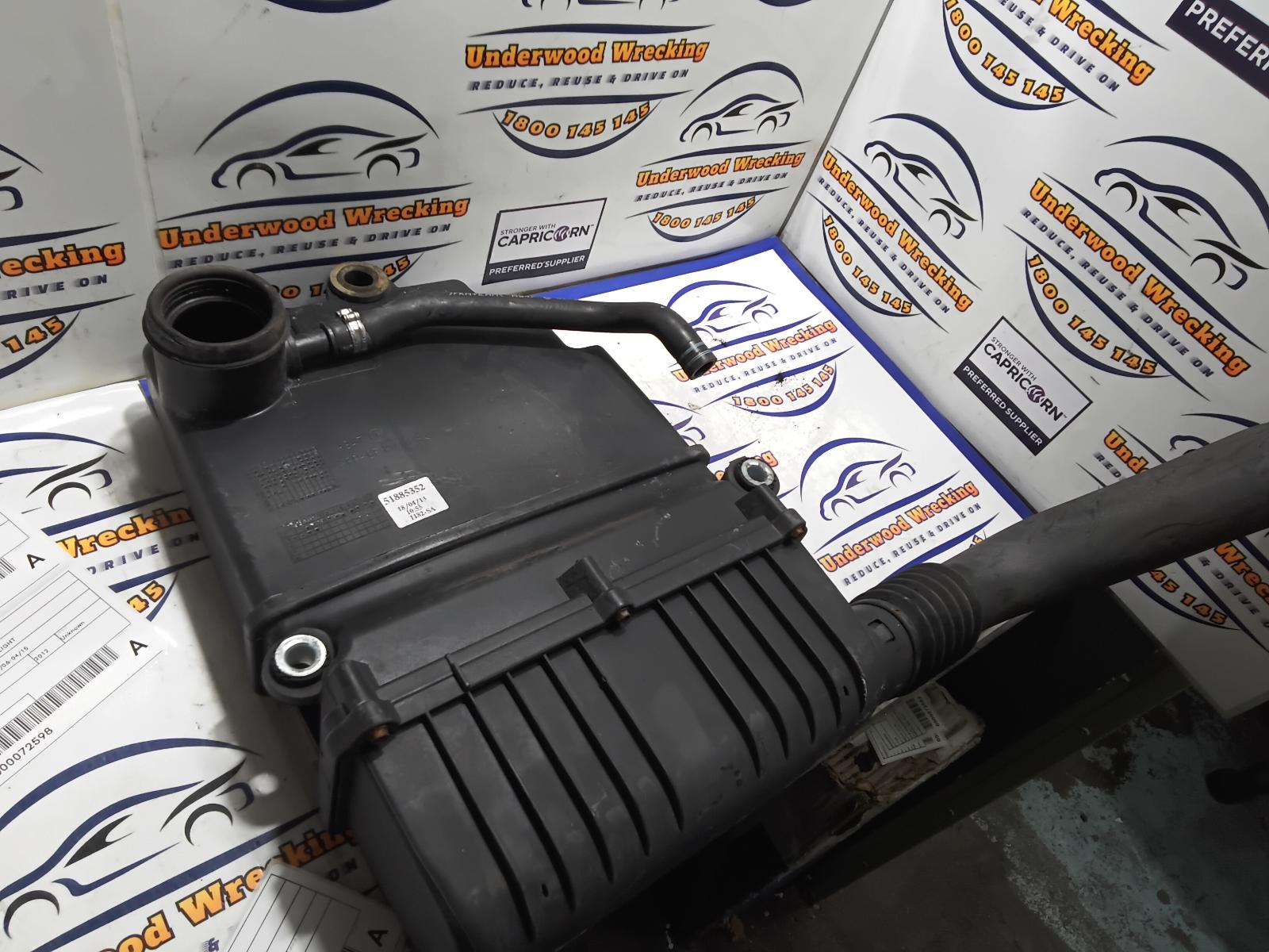 2014 Fiat Punto Air Cleaner/Box View Auto part Air Cleaner/Box Fiat Punto 2014