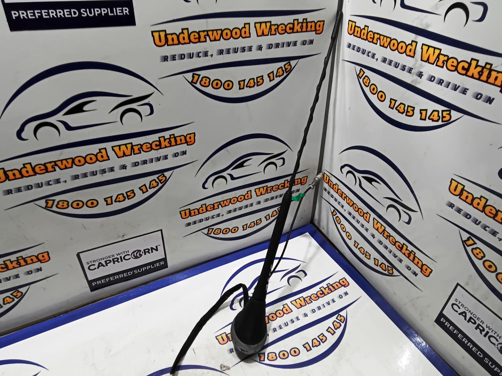 View Auto part Antenna Fiat Punto 2014