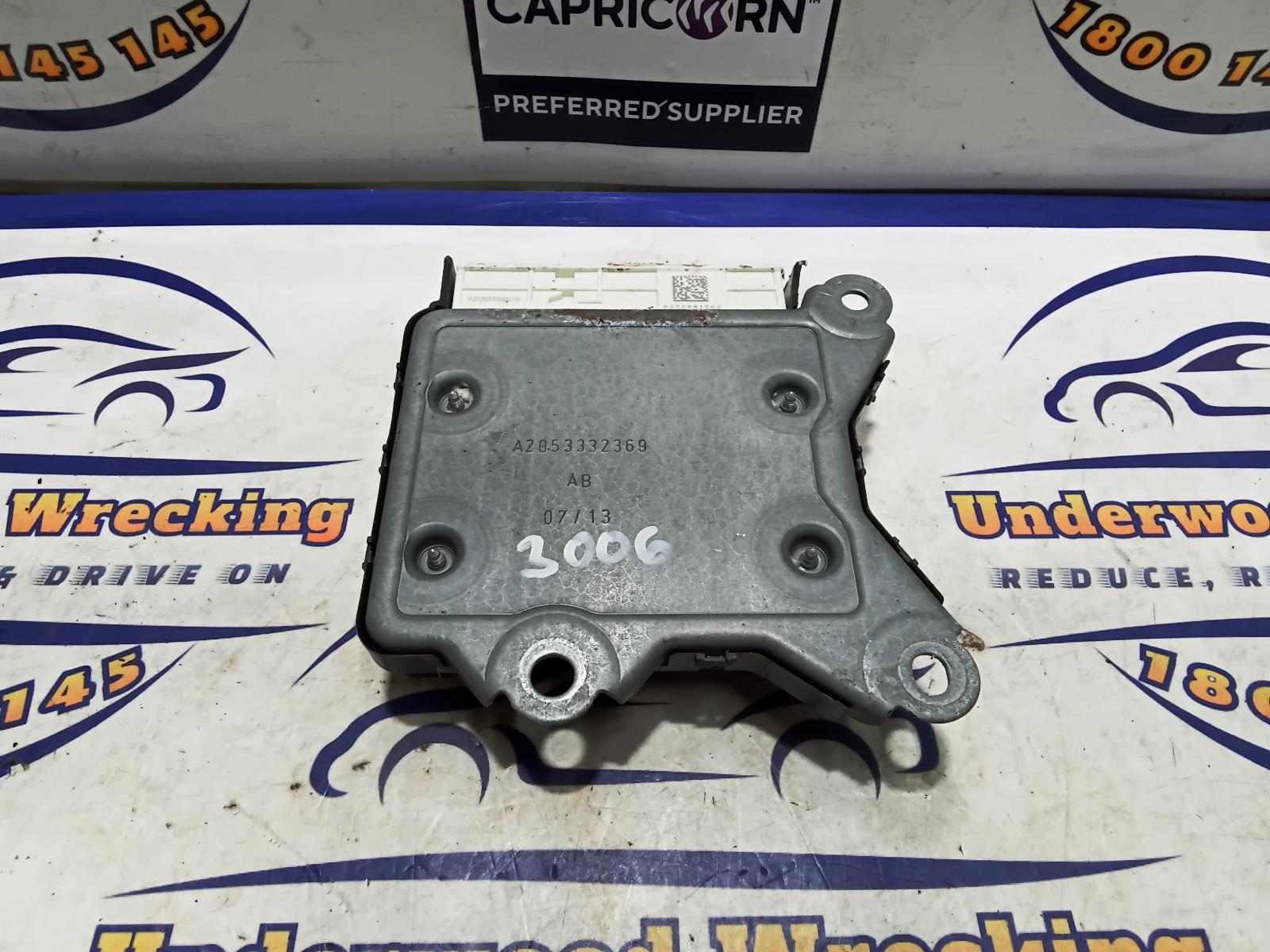 2014 Fiat Punto Airbag Module/Sensor View Auto part Airbag Module/Sensor Fiat Punto 2014