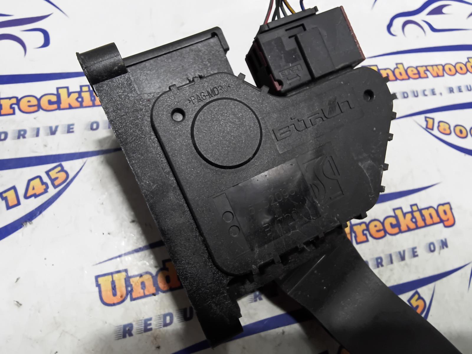 View Auto part Pedal Assembly Fiat Punto 2014