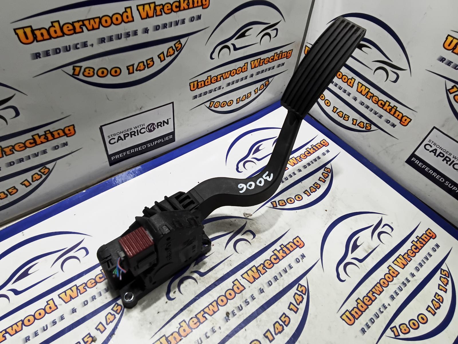 View Auto part Pedal Assembly Fiat Punto 2014