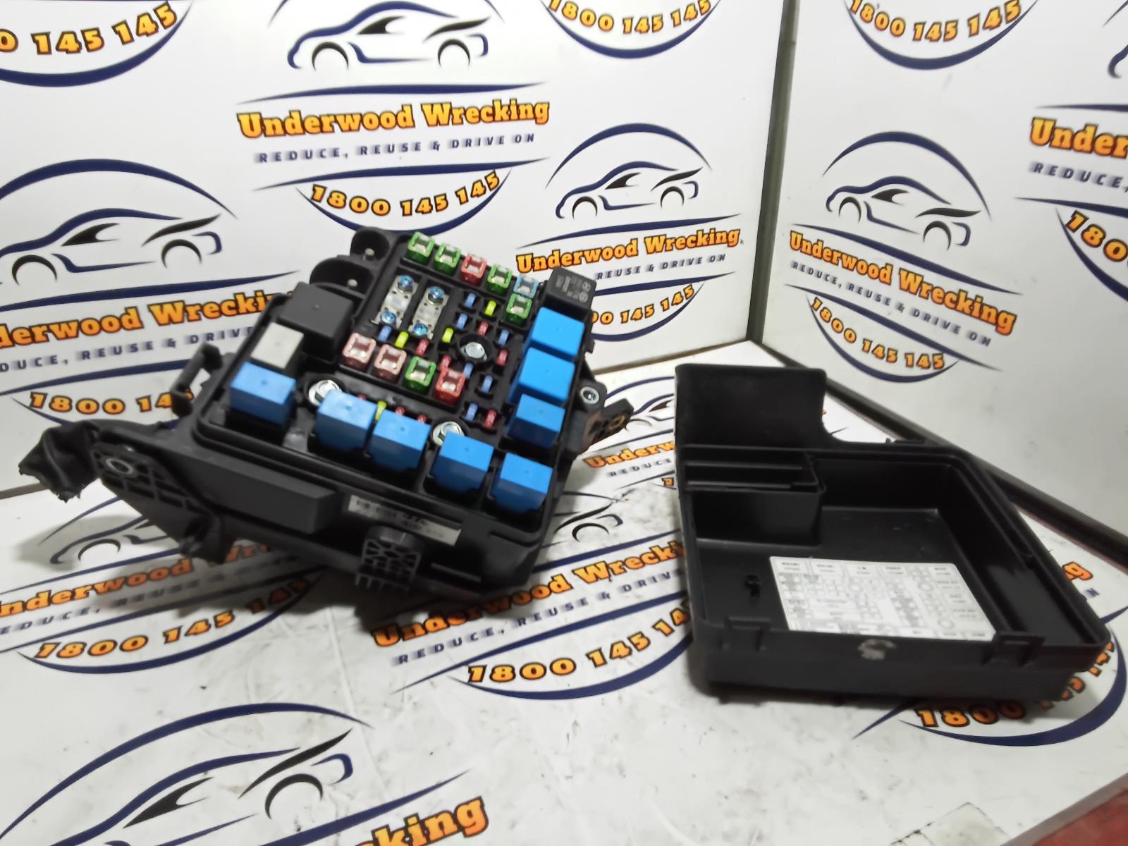 View Auto part Fuse Box Hyundai I30 2009