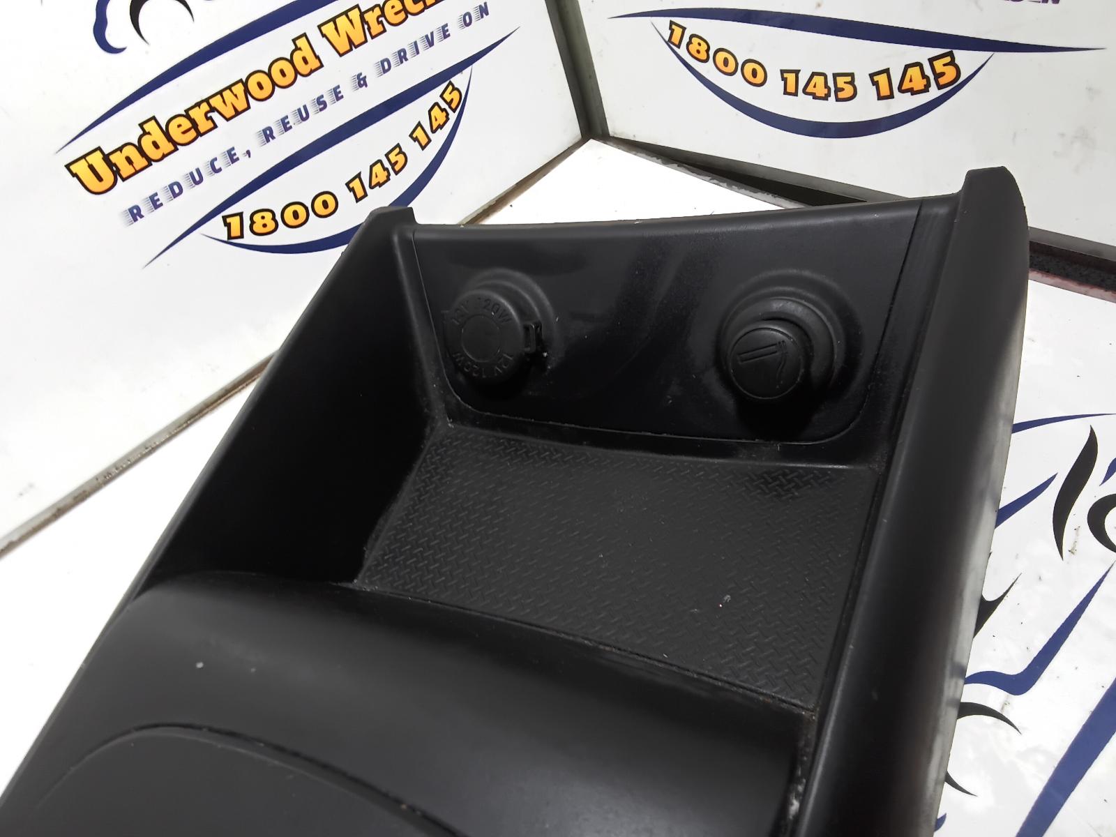 View Auto part Console Hyundai I30 2009