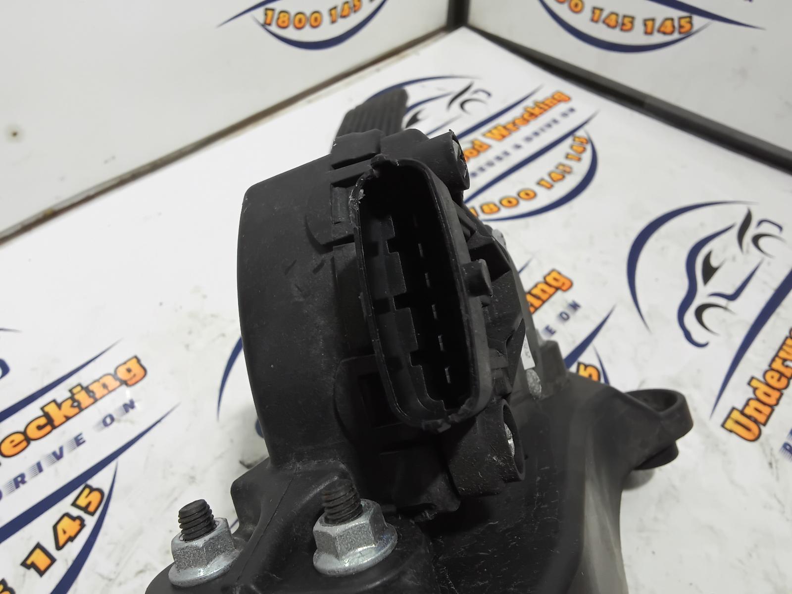 View Auto part Pedal Assembly Hyundai I30 2009