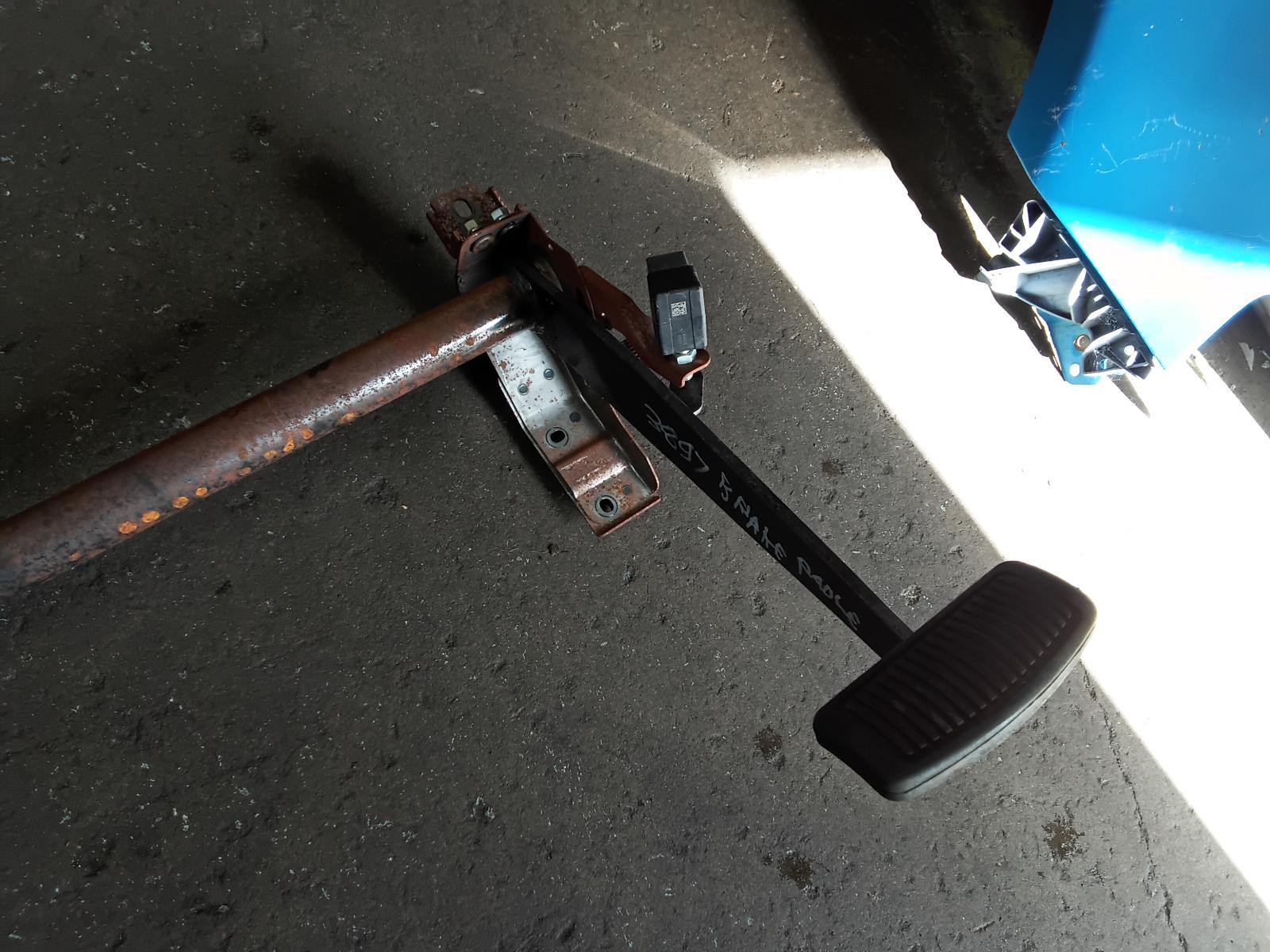 View Auto part Pedal Assembly Hyundai I30 2009